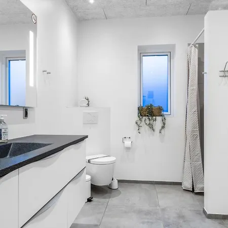 Elevated Luxury House With A View Sj991 *