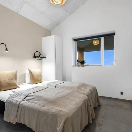 Elevated Luxury House With A View Sj991 *