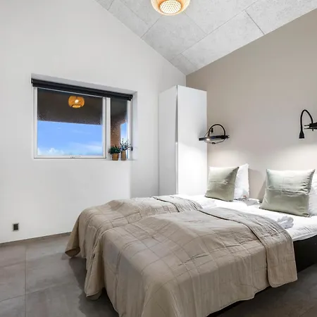 Elevated Luxury House With A View Sj991 *